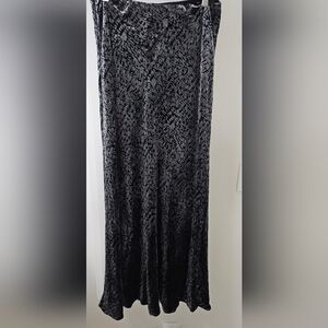 Anne Klein Black and Gray Velvet Long Skirt